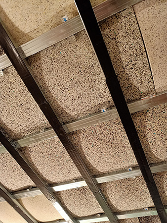 Готовый под зашивку ГВЛ потолок с материалами Dinbarrier